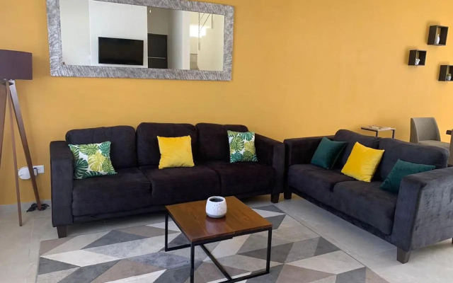 Casa amplia con Alberca y Roof Garden