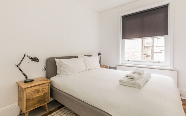 Eson2 - Charming 3 Bedroom Flat in Chelsea