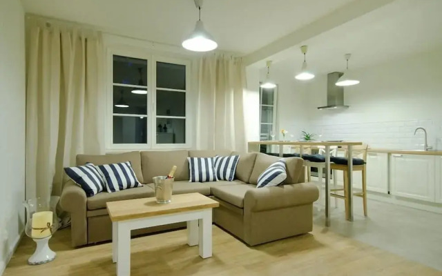 Imperial Apartments - Valor