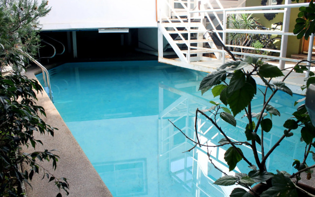Nubes Hotel