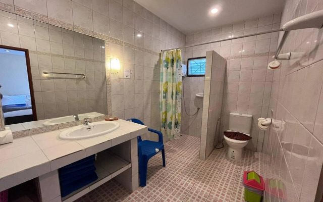 Ginis Beach Resort
