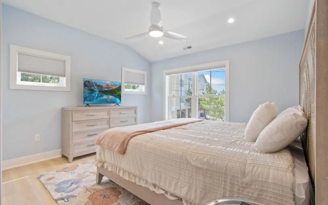 Beach Avenue 23