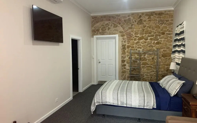 Unwind Mannum Riverside Retreat