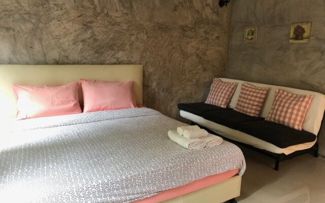 The Color Resort Amphawa