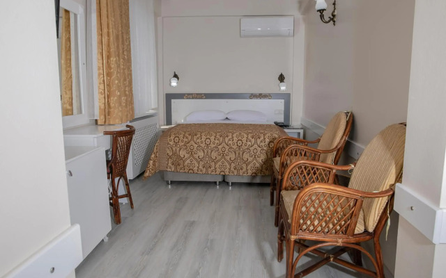 Hali Hotel