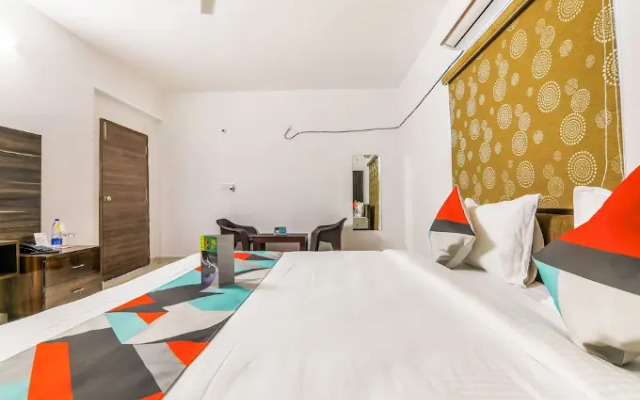 Fabhotel Prestige Castle Inn