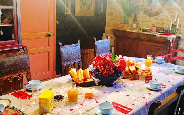 Aux Caprices des Dieux