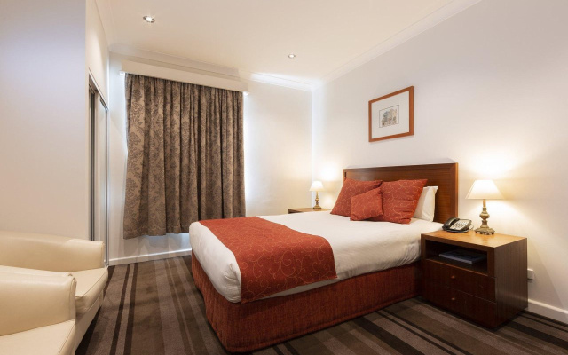 Mercure Canberra