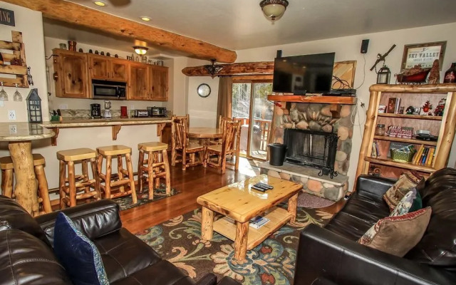 Living LOG Cabin #1494