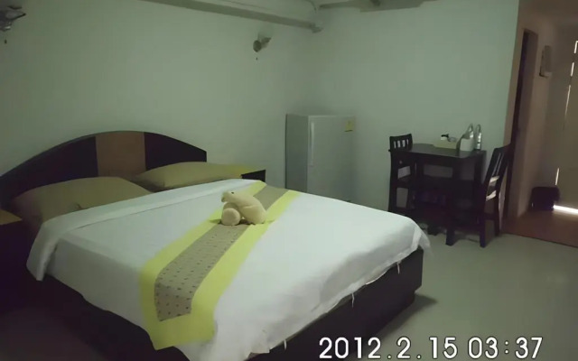 Charoen Apartment Hotel Trang