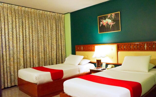 The Viangtak Riverside Hotel