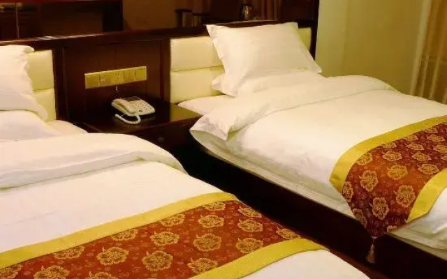 Ding Good Hotel Ruili