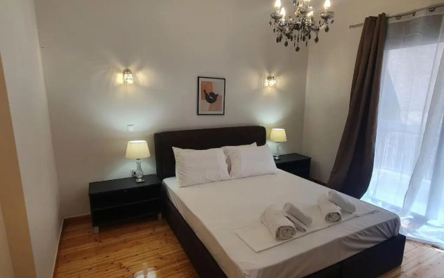 Spacious Beauty in Athens, 55m2, Metro 7'