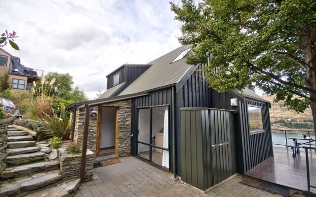 Woodlands Close Retreat