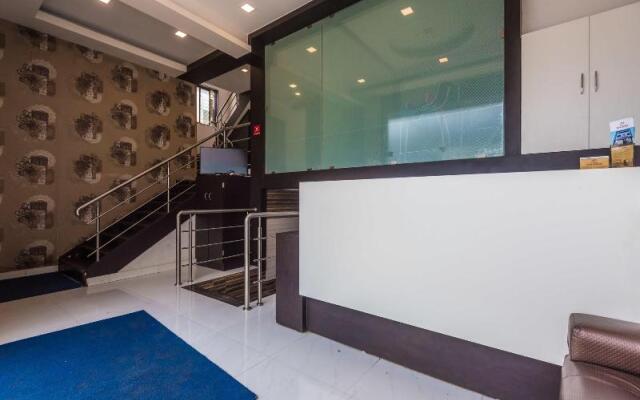 OYO 4083 Hotel Alfa Grand