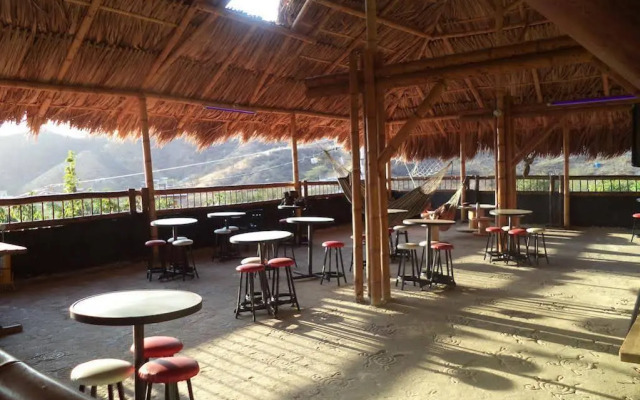 La Tortuga Hostel