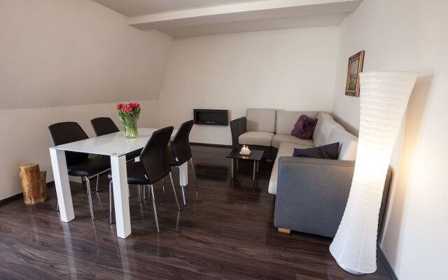 Apartment under Prague Eiffel Tower