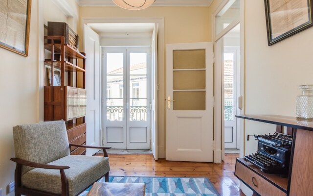 ALTIDO Lovely 3BR Apt w/ workspace, nearby Botanical Garden of Lisbon