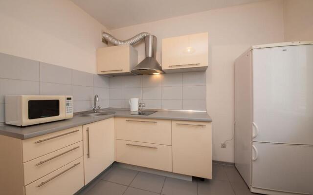 Apartment on 78 Dobrovol'cheskoy Brigady 19