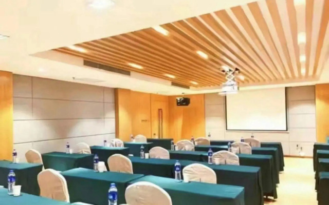 Soaring Dragon Hotel