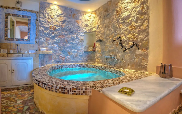 Astarte Suites