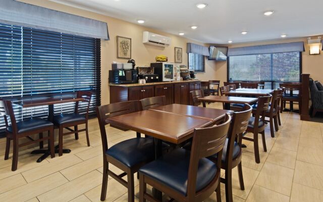 South West Mermaid Inn