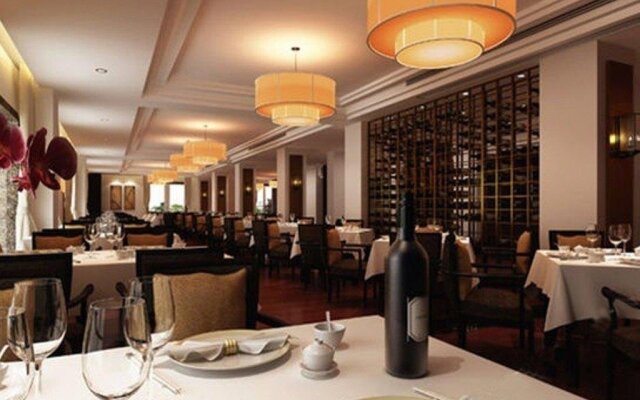 Oriental Hotel