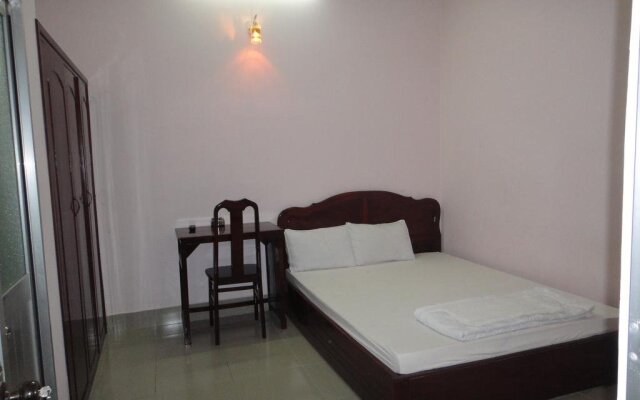 Phat Thinh Hotel Guesthouse