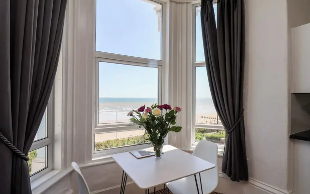 6 Beach View @ Beaconsfield House