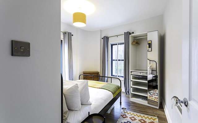 Gorgeous Roehampton Flat