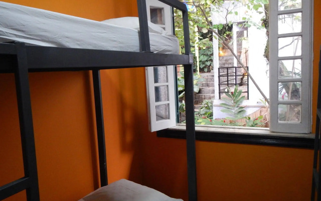 Pura Vida Hostel