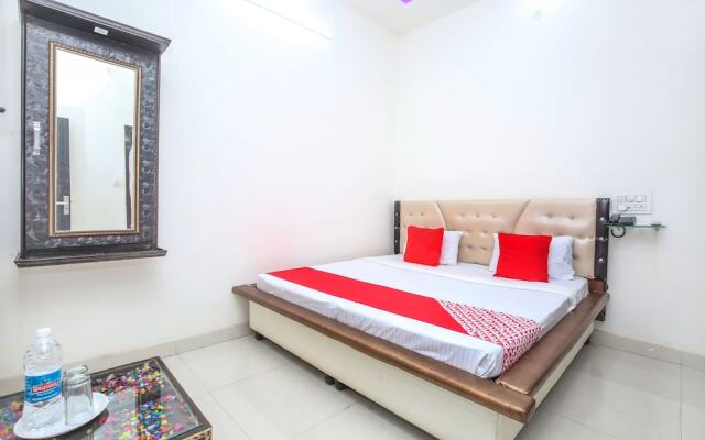OYO 24851 Hotel R Continental