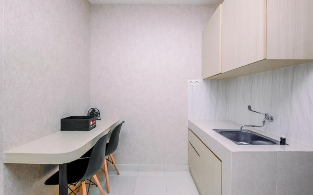 Cozy 1BR at Sentul Tower Apartment