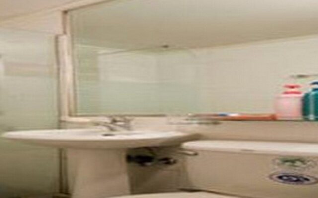 Goodstay Dove Hotel