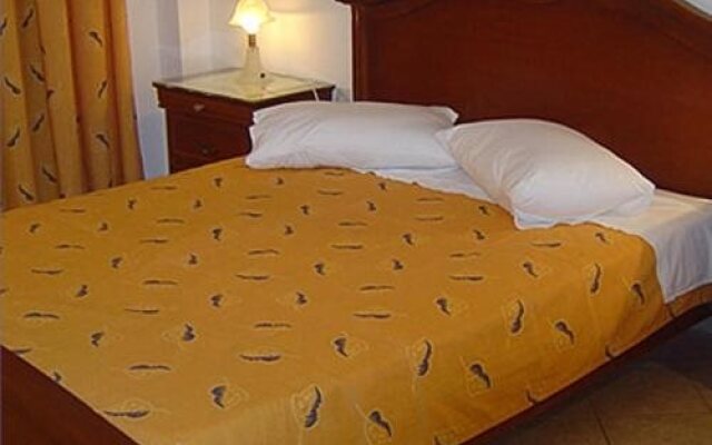 Costantonia Holiday Apartments