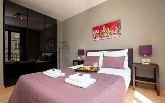 Paseo de Gracia Apartments