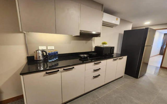 United Tower Thonglor by Aspira