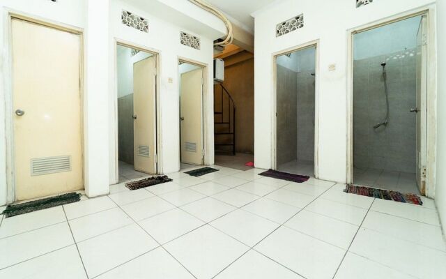 KoolKost Syariah near STIE Trianandra