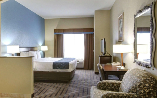 Comfort Suites