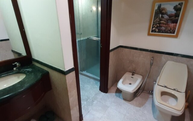 Times Square by Rihanna Service Suite