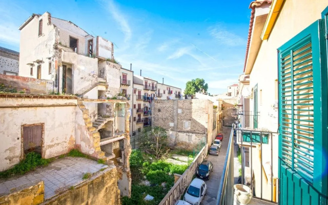 Kalsa miniLoft by Wonderful Italy