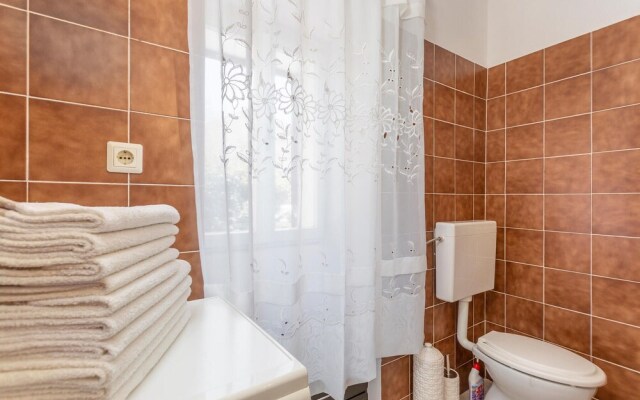 Beautiful Home in Sveti Miholjice With Wifi and 2 Bedroom