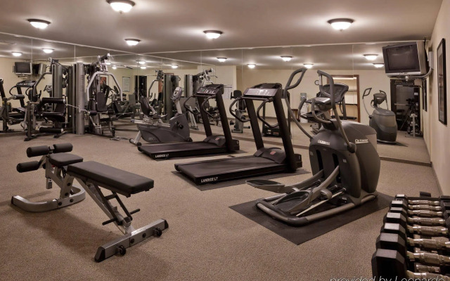 Staybridge Suites Cleveland Mayfield Heights Beachwood by IHG