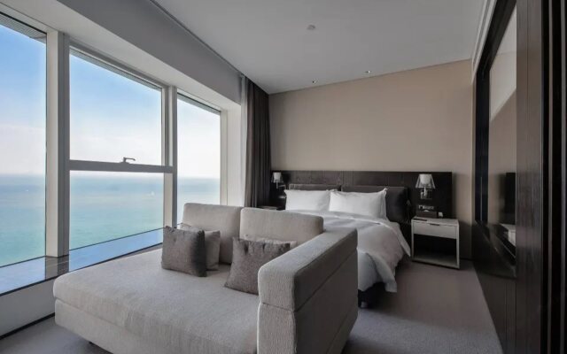 Qingdao Haiyi Sailing Hotel