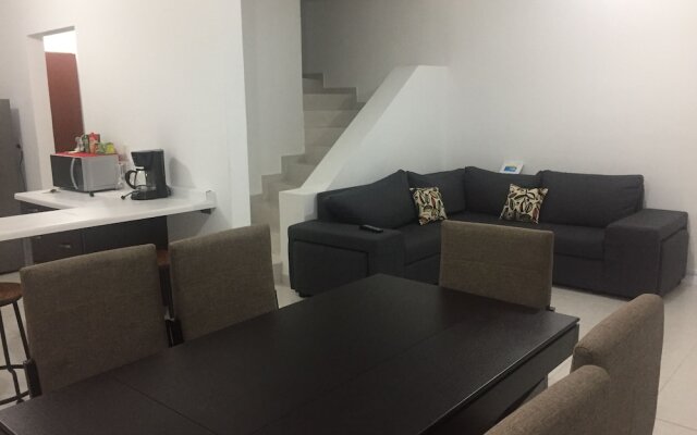 Casa PlayaDelCarmen 469 by Sinbad