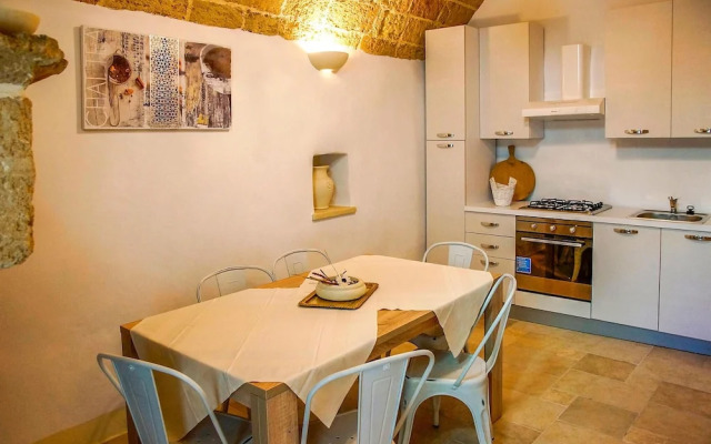 Beautiful Apartment in Matino With 1 Bedrooms
