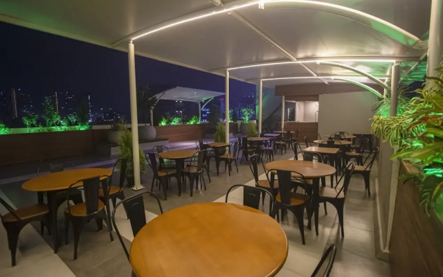 Monarch Guestline Magarpatta