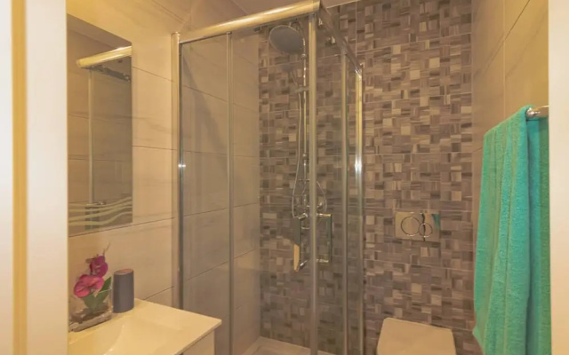 Inviting 2-bed Apartment in Armação de Pêra