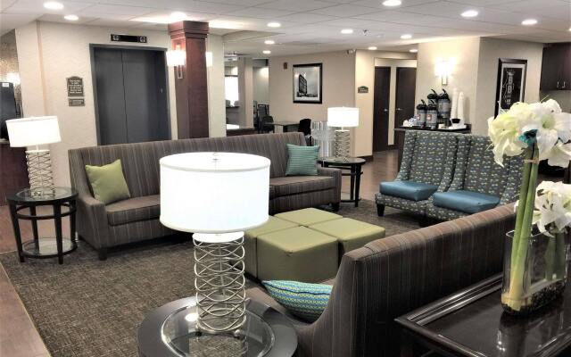 Best Western Plus Galleria Inn & Suites