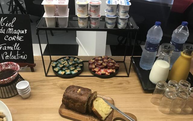 Enzo Trappes by Kyriad Direct